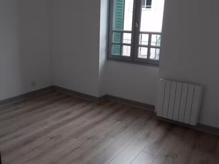 location appartement 2 pièces 33m2 dax 40100 - 527 € - surface privée