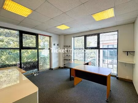 ramonville-saint-agne – bureaux 31 m² – climatisation – parking – vendu loué – rentabilité