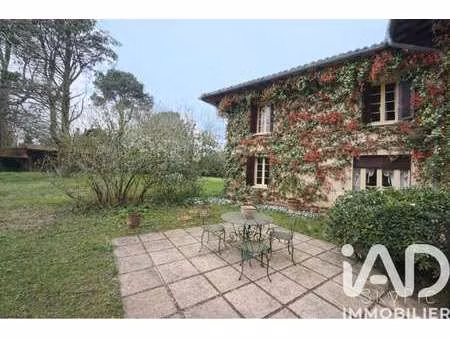 vente maison à retjons (40120) : à vendre / 271m² retjons