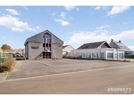 commercieel te koop in aalter met 5 slaapkamers