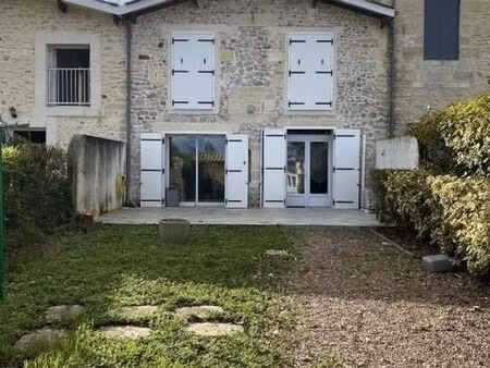 location maison 3 pièces 80 m² à blaye (33390)