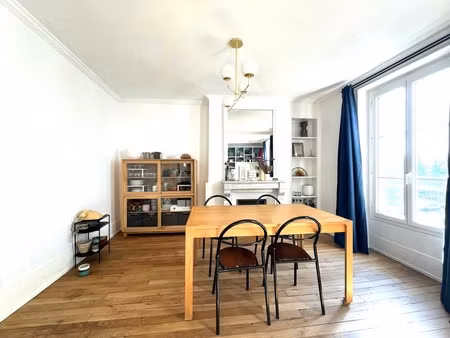 appartement 3 pièces transformé en grand deux pièces de 45 m² carrez à télégraphe - paris 