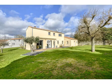 achat maison 8 pièces 141m² getigne 44190