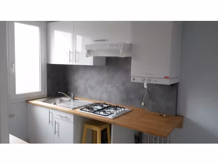 appartement 2 pièces d'environ 37 m² à louer à calais (62100).