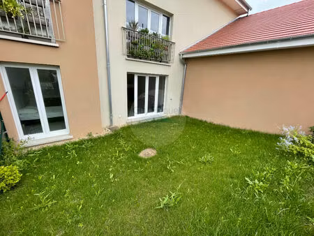 appartement meublé moussy le vieux 2 pièce(s) 41.72 m2