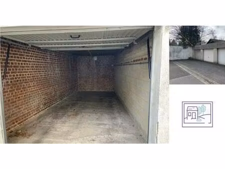 garage à vendre à rue de dave 394 jambes (vwd16924)