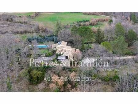 provence  luberon  authentique propriété en pierres avec vue panoramique