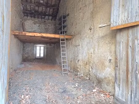 en vente corps de ferme 53 m² – 25 000 € |écurey-en-verdunois