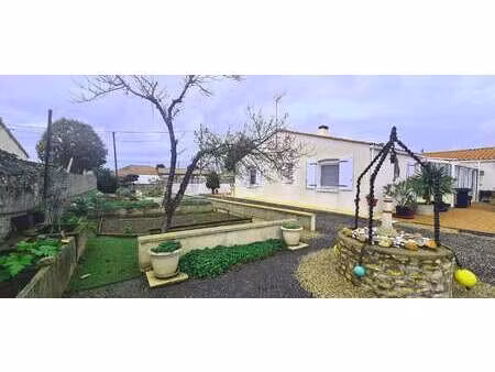 vente maison à puyravault (85450) : à vendre / 110m² puyravault