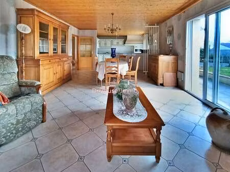 vente maison à treize-septiers (85600) : à vendre / 101m² treize-septiers