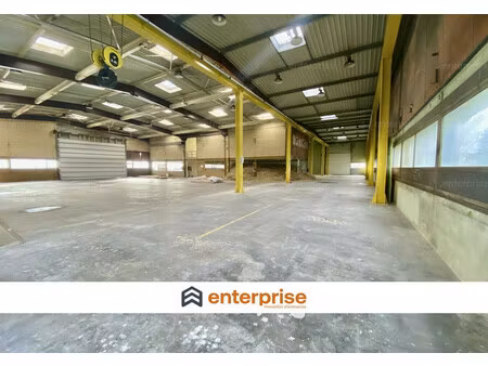 location local commercial