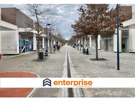 location local commercial