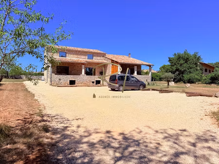 vente maison 8 pièces 218 m² à issirac (30760)  485 000 €