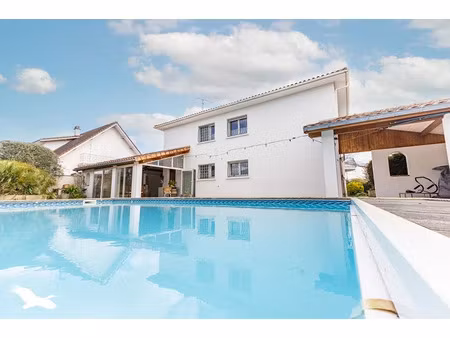 vente maison 7 pièces 265 m² à billere (64140)  474 000 €