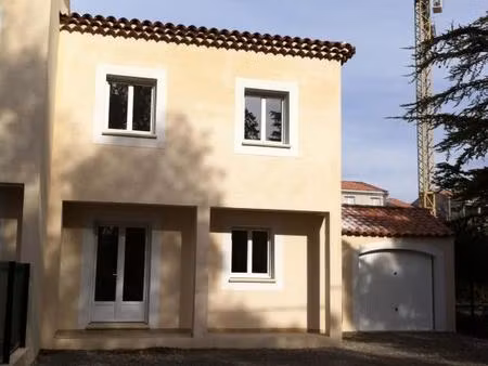 location maison 4 pièces 75 m² à oraison (04700)
