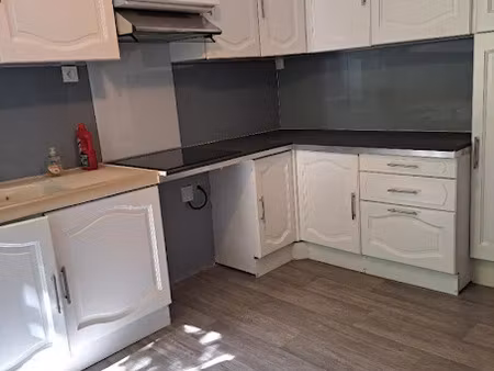 location appartement 3 pièces 70.22 m² à tourves (83170)  993 €