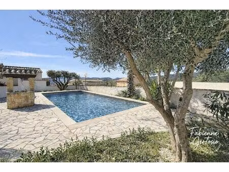 ceyreste ! maison traditionnelle 6 pièces  terrain 1 000 m²  piscine