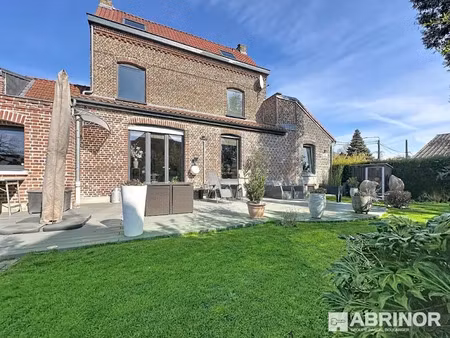 vente propriété 6 pièces 173 m² à linselles (59126)  588 000 €