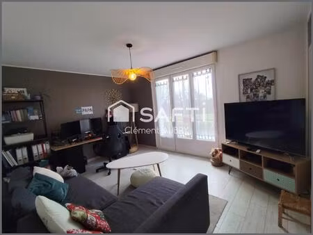 beau pavillon avec terrain !