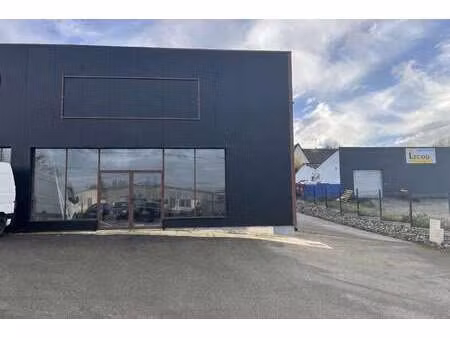 location bureaux et commerces à saint-berthevin (53940) : à louer / 105m² saint-berthevin
