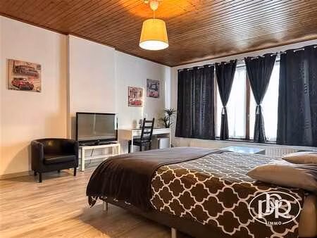 proximité zoning nord  walibi  e-411