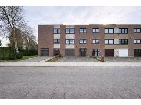 reine astrid  maison 3ch ± 189m² + jardin + garage - peb b