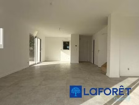 location maison à villeneuve-en-retz (44580) : à louer / 86m² villeneuve-en-retz