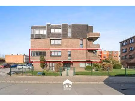 appartement 2 chambres semi-ouvert avec terrasse et garage