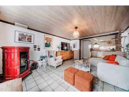 rue pont de pierre 61 à sautour