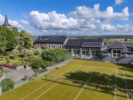 ensemble d'exception en centre-village de martouzin