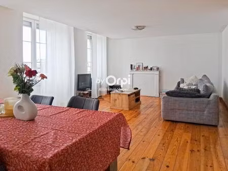 immeuble de rapport  3 appartements + 1 local professionnel