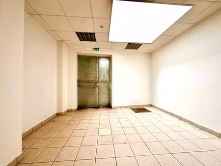 local commercial à louer