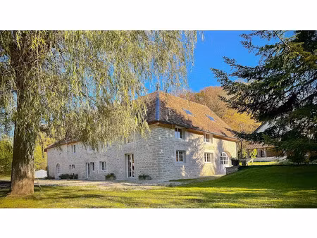 vente maison 10 pièces 432 m² à chaudefontaine (25640)  795 000 €