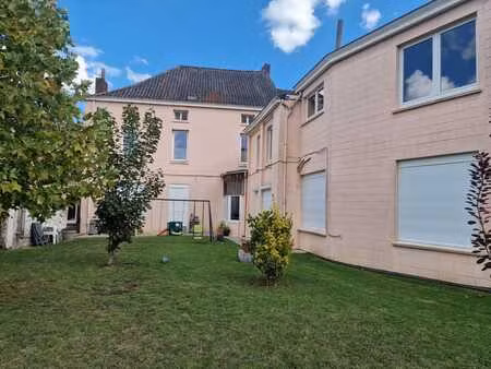superbe maison de maître avec jardin  garage et écurie ré...