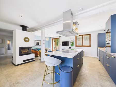 chambéry centre - maison familiale de 165m2 avec jardin pays