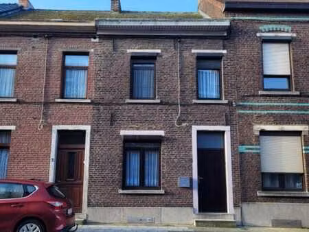 maison deux façades avec garage non attenant