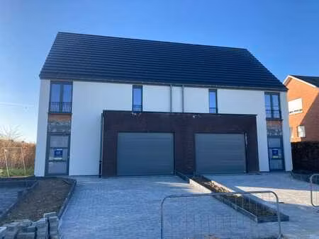 nouvelle construction - maison 3 façade -silly