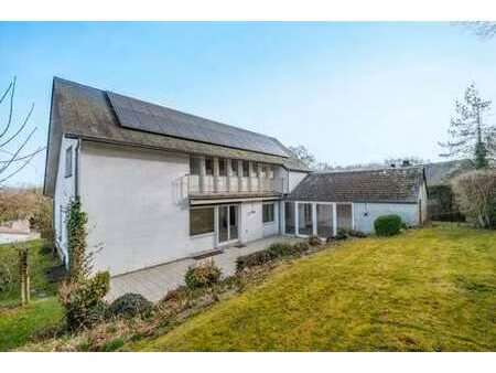 spacieuse maison avec annexe à esneux