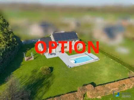 !! option !! villa avec piscine dans un cadre bucolique
