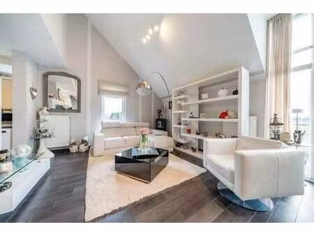 appartement duplex 3 chambres avec terrasse et parking – awa