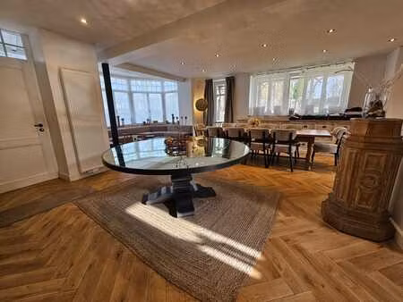 maison 4 à 6 ch. à spa  très charmante