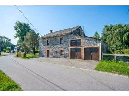 maison 5 chambres avec fenil  cave  garages et jardin