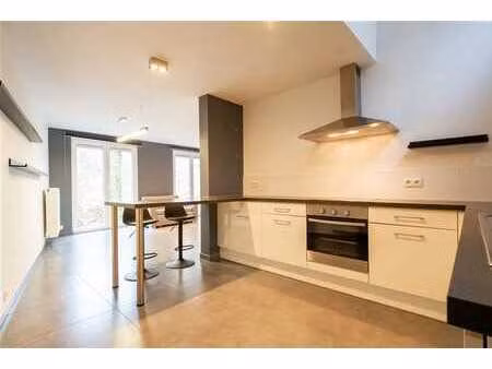 agréable duplex 2ch dans un endroit calme !