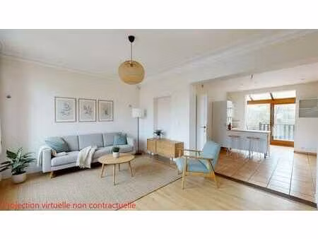 maison avec 5 chambres  garage et grand jardin orienté ouest