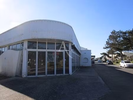 local commercial à louer