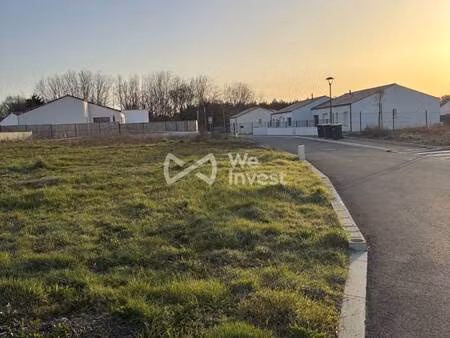 we invest jessica gauthreau