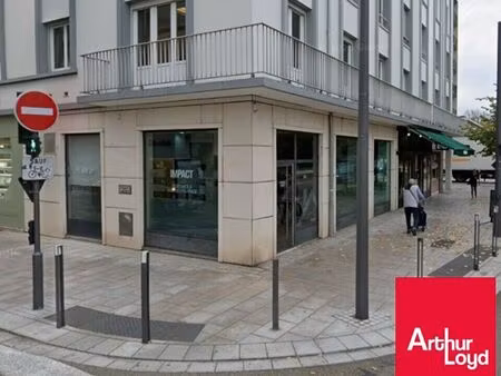 location commerce 94 m² à bayonne (64100)