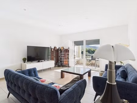 appartement t3 avec terrasses  ascenseur et cave résidence récente