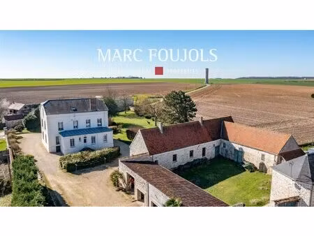 maison de maitre avec dépendances