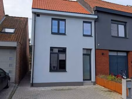 maison de départ prête à emménager  emplacement idéal !